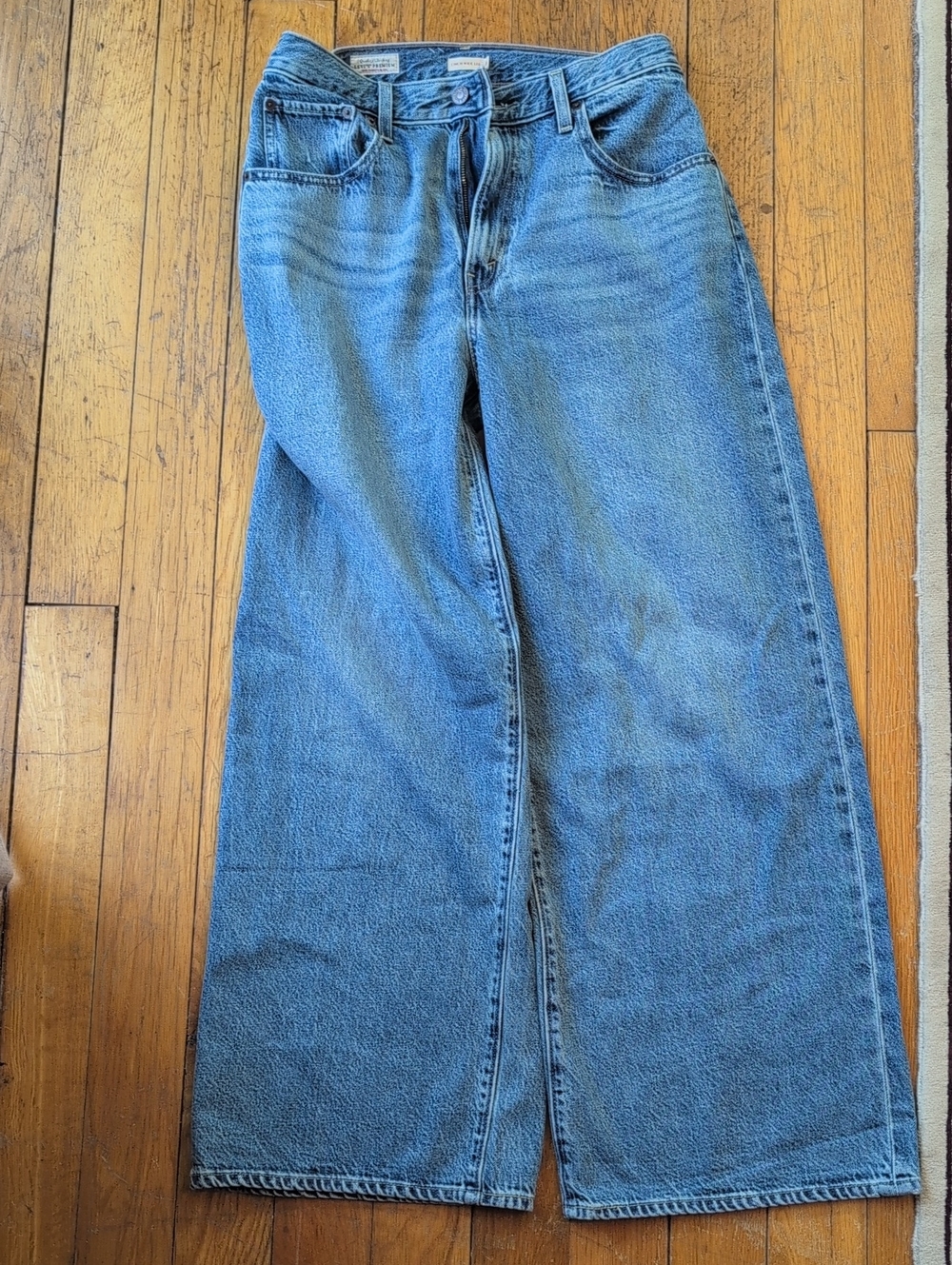 Levi's Cinch Wide Leg Size 30